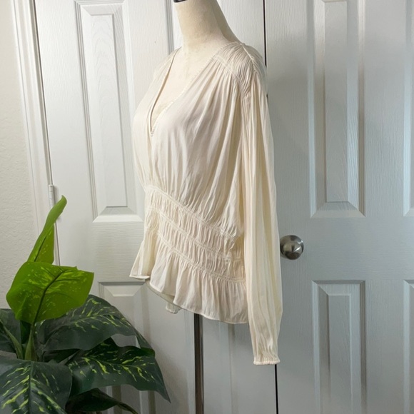 Universal Thread - Womens Flutter Long Sleeve Blouse Size XL - Picture 6 of 9